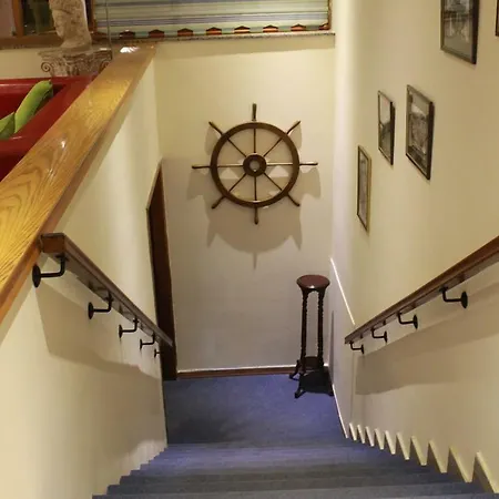 Hotell The Caravel 2*