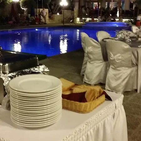The Caravel Hotell 2*