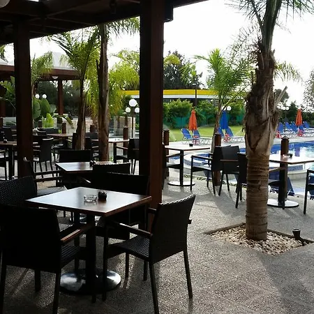 The Caravel 2* Limassol