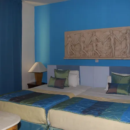 Hotell The Caravel 2*