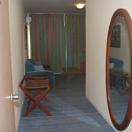 The Caravel Hotell 2*