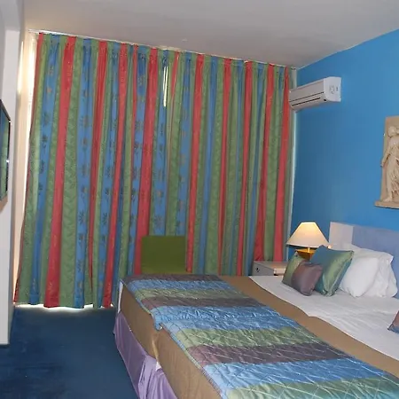 Hotell The Caravel