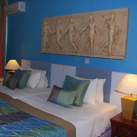 The Caravel Hotell 2*