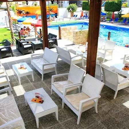 Hotell The Caravel Limassol